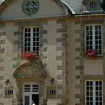 Logis Restaurant La Marjolaine Hotel