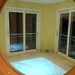 Logis Restaurant La Marjolaine מלון 3*