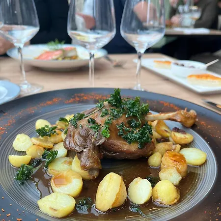 Logis Restaurant La Marjolaine Otel 3*