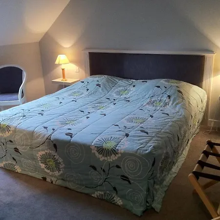 Logis Hotel Restaurant La Marjolaine Hotel 3*